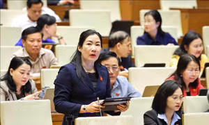  Trọng dụng nguồn nhân lực chất lượng cao phục vụ quân đội