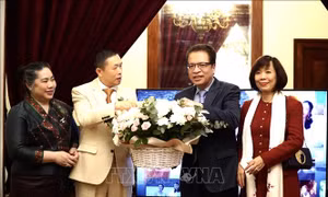 Thắm tình hữu nghị Việt - Lào tại xứ sở Bạch Dương