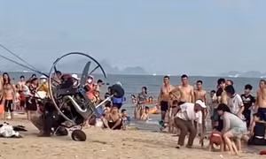 Chấn chỉnh hoạt động bay dù lượn thiếu an toàn tại Bãi Cháy