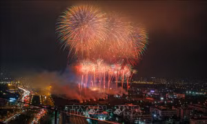 Màn pháo hoa rực rỡ tại Lễ khai mạc SEA Games 31