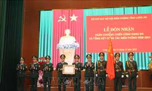 Bảo vệ vững chắc an ninh biên giới