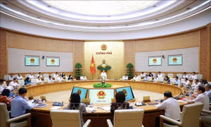 Tập trung tháo gỡ khó khăn, thúc đẩy tăng trưởng kinh tế 'hai con số' năm 2026