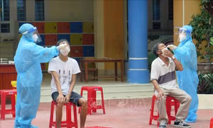 Phú Yên xét nghiệm COVID-19 cho mọi người đến, về từ vùng dịch