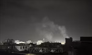 Mỹ không kích cảng dầu ở Yemen, ít nhất 38 người chết