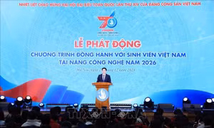 Phát động Chương trình đồng hành với sinh viên Việt Nam tài năng công nghệ