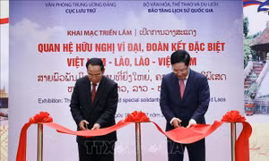 Triển lãm tài liệu, ảnh, hiện vật và sách về quan hệ đặc biệt Việt Nam - Lào
