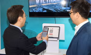 Du khách Trung Quốc từ hôm nay có thể quét mã QR thanh toán tại Việt Nam
