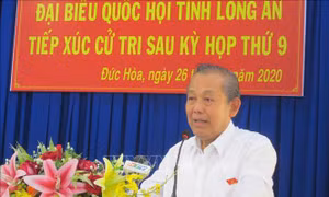 Phó Thủ tướng Thường trực Trương Hòa Bình tiếp xúc cử tri Long An