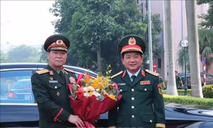 Chủ nhiệm Tổng cục Chính trị Quân đội nhân dân Lào Vongsone Inpanphim thăm chính thức Việt Nam