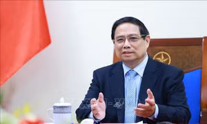 Thủ tướng Chính phủ Phạm Minh Chính điện đàm với Thủ tướng Malaysia Anwar Ibrahim