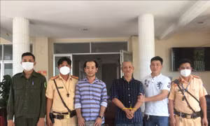 Bắt giữ hai đối tượng trộm xe ô tô có biểu hiện 'ngáo đá'