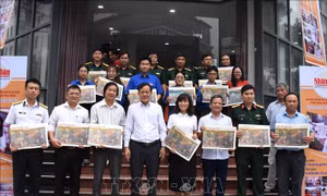 Tìm hiểu về Chiến dịch Điện Biên Phủ qua tranh panorama