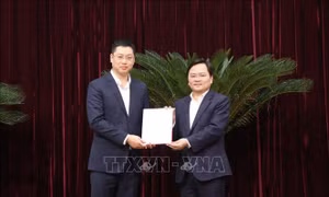 Công bố Quyết định của Ban Bí thư về công tác cán bộ tại Bắc Ninh 