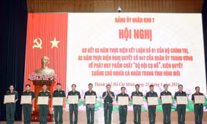 Quân khu 7 tạo chuyển biến mạnh mẽ trong học tập và làm theo Bác 
