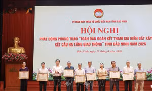 Người dân đồng thuận ủng hộ, tham gia hiến đất mở rộng đường giao thông