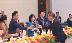 Thường trực Ban Bí thư Trần Cẩm Tú dự chiêu đãi trọng thể của Nhà nước Lào 