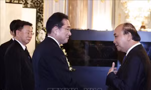 Chủ tịch nước Nguyễn Xuân Phúc dự cuộc gặp mặt cảm ơn các Trưởng đoàn tham dự Lễ Quốc tang cố Thủ tướng Abe Shinzo