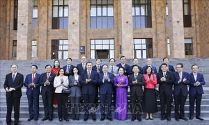 Chủ tịch Quốc hội Trần Thanh Mẫn thăm Đại học Tổng hợp Quốc gia Yerevan