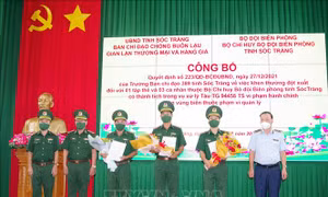Khen thưởng đột xuất tập thể, cá nhân có thành tích chống buôn lậu trên biển
