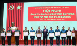 Xây dựng thế trận quốc phòng toàn dân ngày càng vững chắc