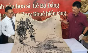 Đà Nẵng tiếp nhận bộ sưu tập các tác phẩm của họa sĩ Lê Bá Đảng 
