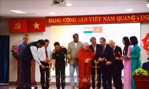 Củng cố, phát triển quan hệ hữu nghị giữa nhân dân hai nước Việt Nam - Ấn Độ