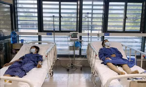 Cứu kịp thời 3 người bị tan máu do ngộ độc thức ăn ở Lạng Sơn