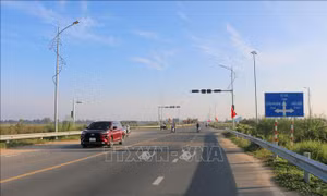 Khánh thành tuyến đường hơn 2.100 tỷ đồng kết nối giữa An Giang và Đồng Tháp