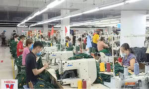 Công đoàn hỗ trợ tiền cho lao động giảm giờ làm, mất việc