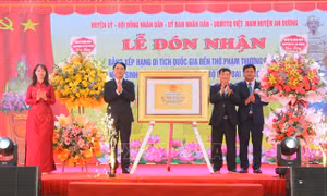 Đón nhận Bằng xếp hạng di tích Quốc gia đền thờ Phạm Thượng Quận