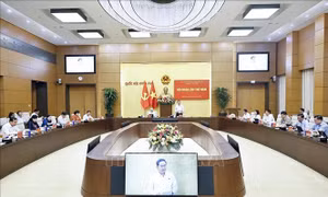 Chủ tịch Quốc hội Trần Thanh Mẫn dự Hội nghị lần thứ năm Ban Chấp hành Đảng bộ Quốc hội