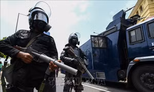 Sri Lanka ban bố tình trạng khẩn cấp 