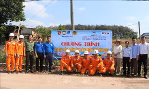 TTXVN phối hợp thực hiện chương trình 'Thắp sáng đường quê' 
