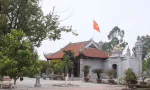 Công nhận điểm du lịch Di tích quốc gia đặc biệt đền Hát Môn