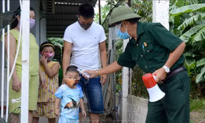 'Hậu phương' vững chắc trong phòng, chống COVID-19 - Bài 1: Những cựu binh bước vào cuộc chiến mới