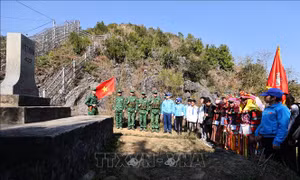 Thanh niên Hà Giang xung kích bảo vệ biên cương