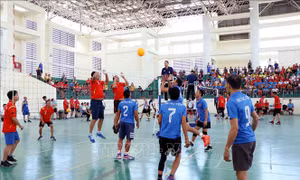 Sân chơi lành mạnh, bổ ích cho người trung, cao tuổi