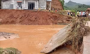 Cảnh báo sớm người dân vùng hạ du để giảm nhẹ thiệt hại do thiên tai