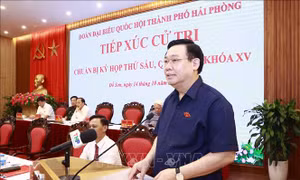 Chủ tịch Quốc hội Vương Đình Huệ tiếp xúc cử tri quận Đồ Sơn, Hải Phòng