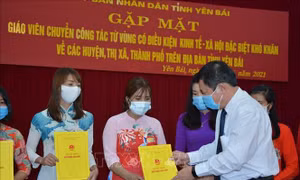 Yên Bái: Lần đầu tiên chuyển 45 giáo viên vùng cao xuống vùng thấp 