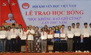 'Thắp sáng' khát vọng học tập trong thời đại chuyển đổi số