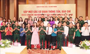 Quân ủy Trung ương, Bộ Quốc phòng gặp mặt các cơ quan thông tấn, báo chí