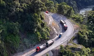 Lỗ hổng trong quản lý, kiểm soát xe 'hai khúc' biển số Lào - Bài cuối: Nút thắt chưa được tháo gỡ