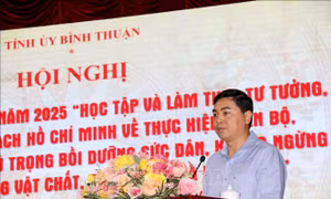 Luôn 'tự soi, tự sửa', nâng cao tinh thần trách nhiệm, gương mẫu của đảng viên