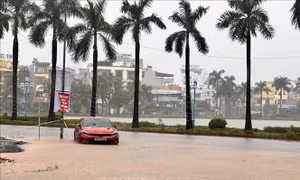 Mưa lớn gây ngập nhiều nơi ở Quảng Ninh