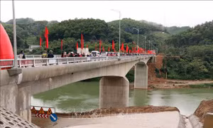 Khánh thành cầu Bạch Xa bắc qua sông Lô 