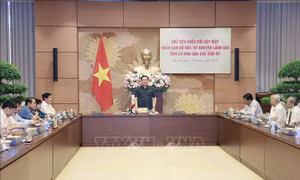 Chủ tịch Quốc hội tiếp đoàn cán bộ hưu trí nguyên là lãnh đạo tỉnh Cà Mau qua các thời kỳ