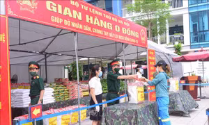 Lực lượng vũ trang Thủ đô đồng hành cùng người dân vượt qua khó khăn