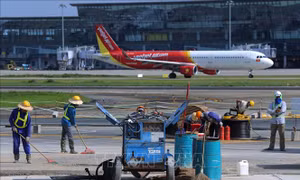Đề xuất rút ngắn thời gian đóng cửa sửa chữa đường băng sân bay Nội Bài