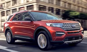 Tại Việt Nam có gần 1.200 xe SUV Explorer và Everest cần quay về xưởng